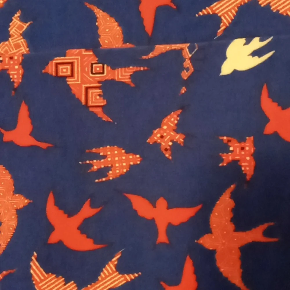 LuLaRoe Blue w Red Bird Leggings One Size - Picture 6 of 6